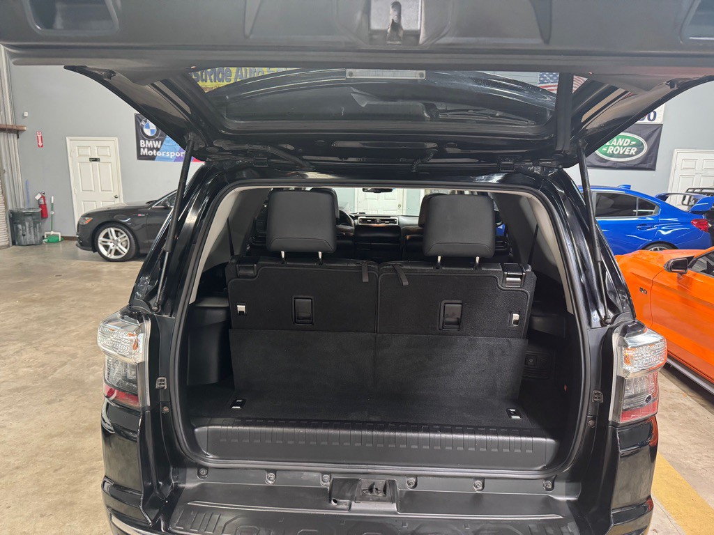 2016 Toyota 4Runner Image 37