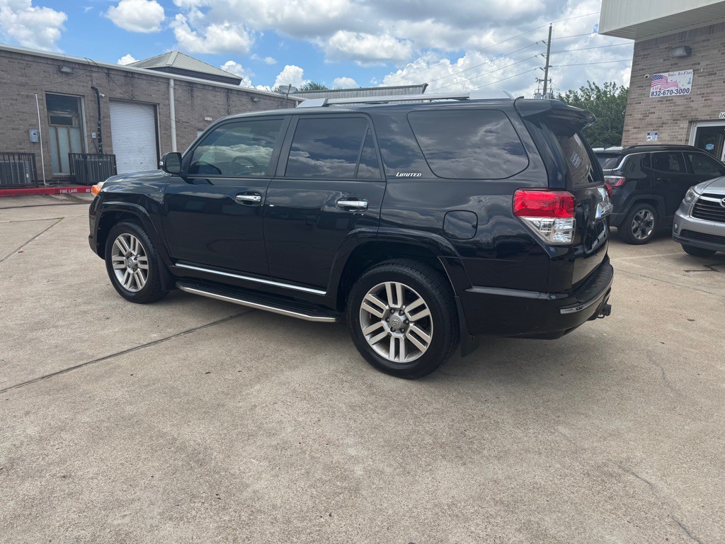2013 Toyota 4Runner Image 24