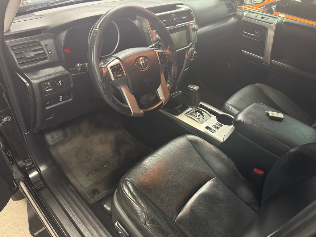 2013 Toyota 4Runner Image 28