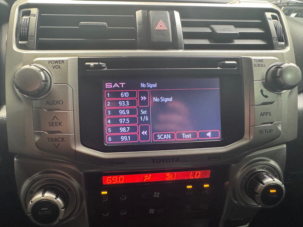 2013 Toyota 4Runner Image 37