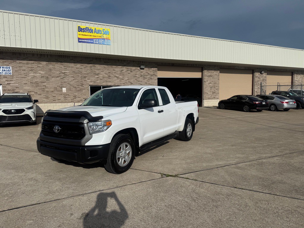 2015 Toyota Tundra Image 10