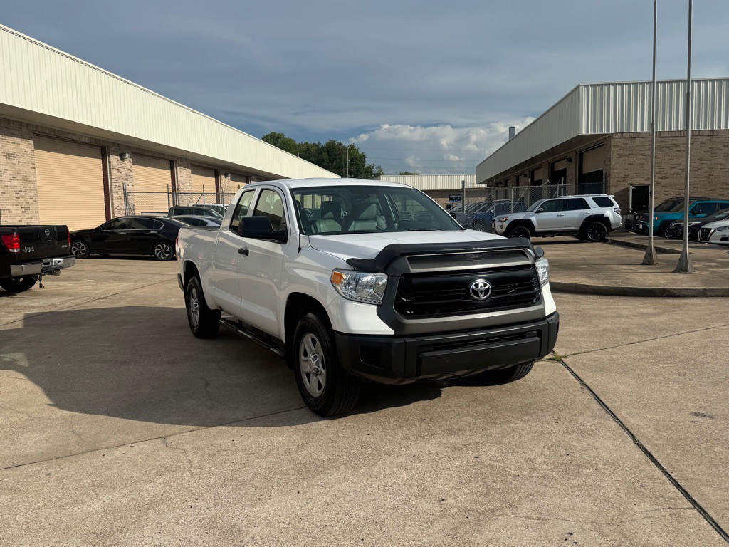 2015 Toyota Tundra Image 13