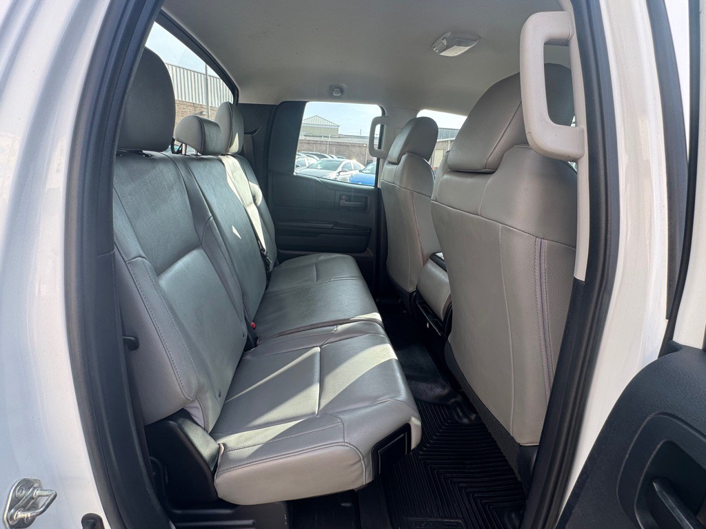 2015 Toyota Tundra Image 23