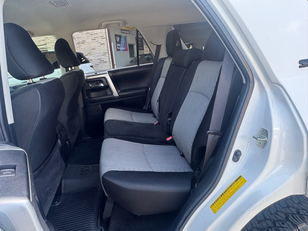 2017 Toyota 4Runner Image 36