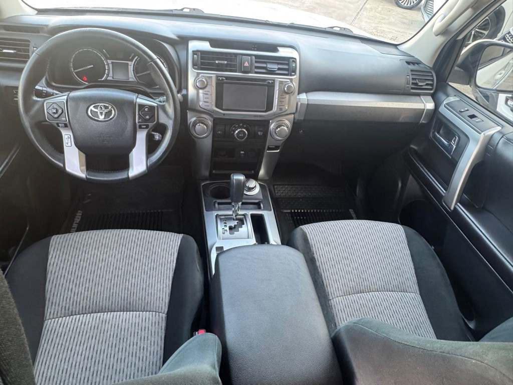 2017 Toyota 4Runner Image 38