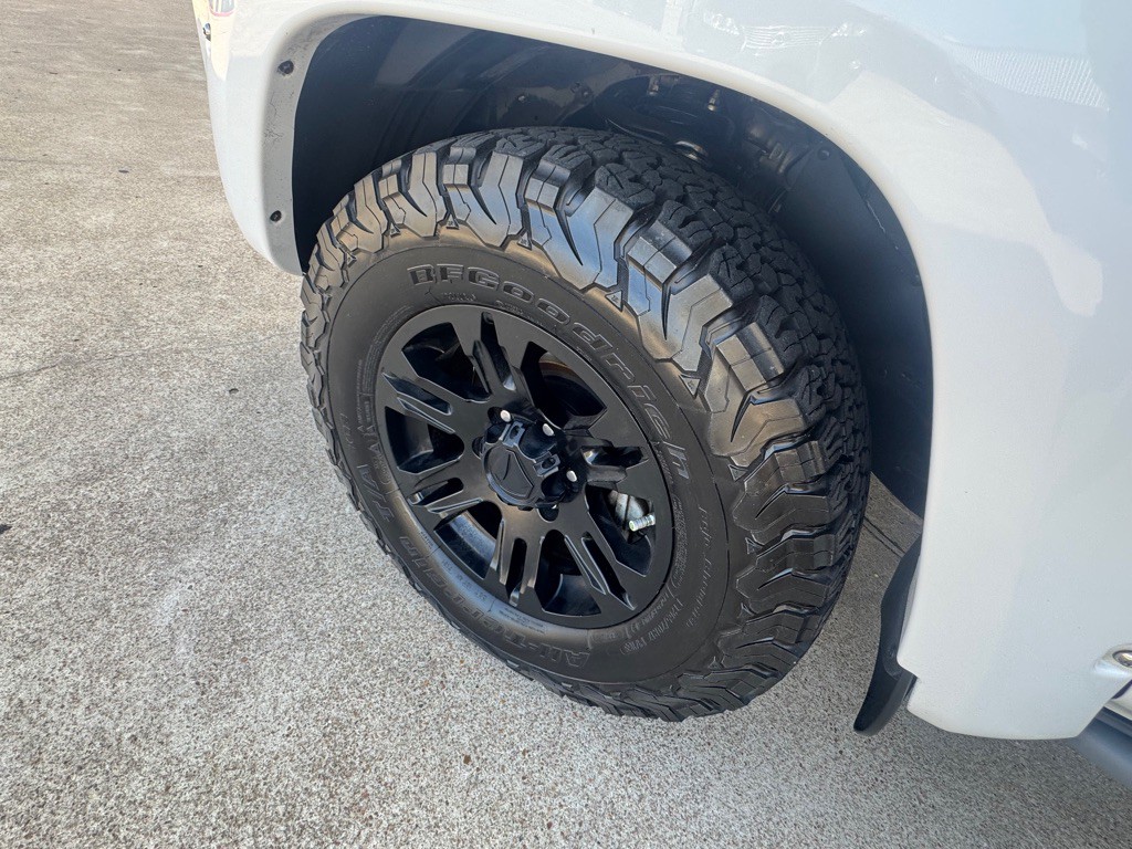 2017 Toyota 4Runner Image 55