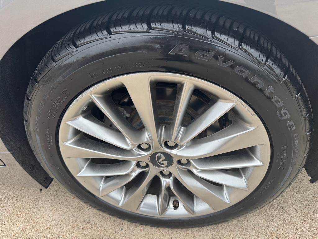 2018 INFINITI Q50 Image 37