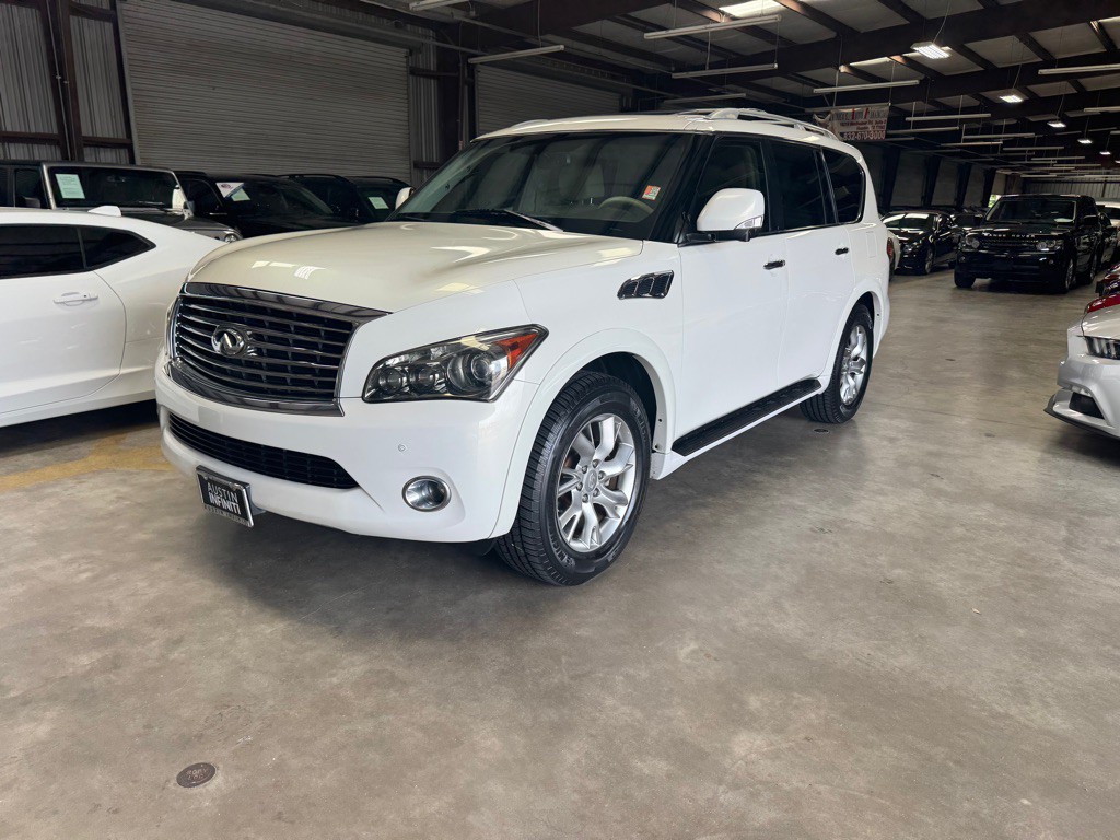 2011 INFINITI QX56 Image 3