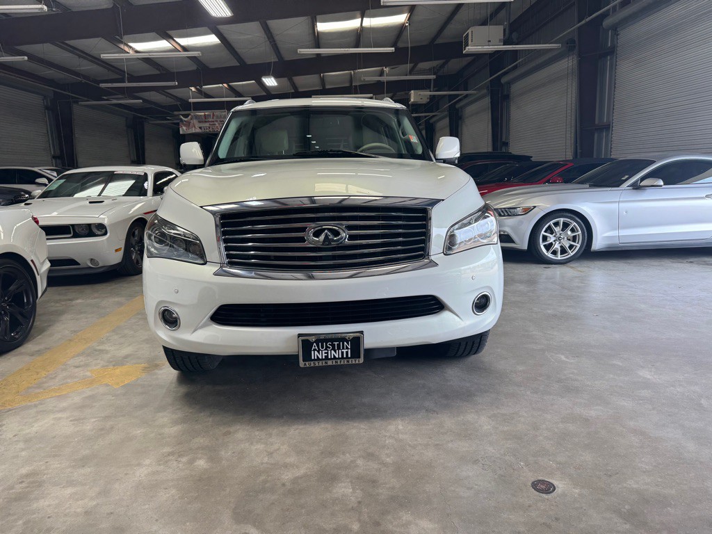 2011 INFINITI QX56 Image 5