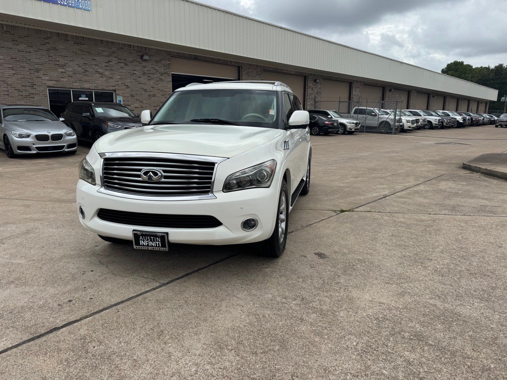 2011 INFINITI QX56 Image 17