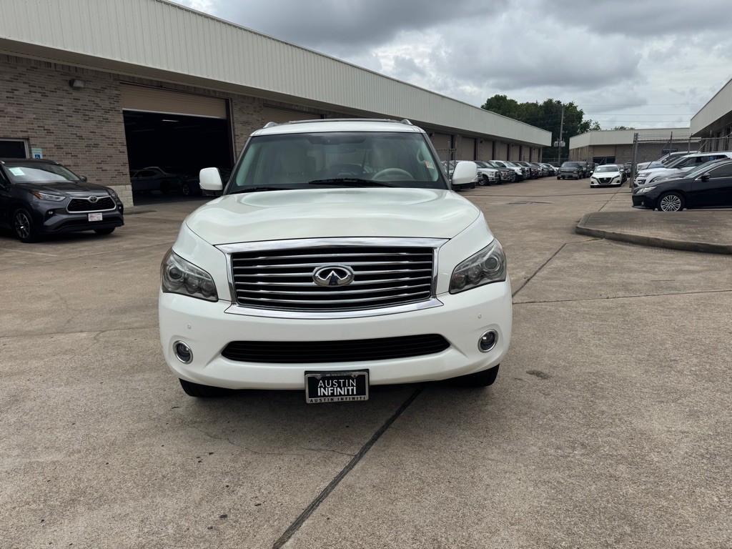 2011 INFINITI QX56 Image 18