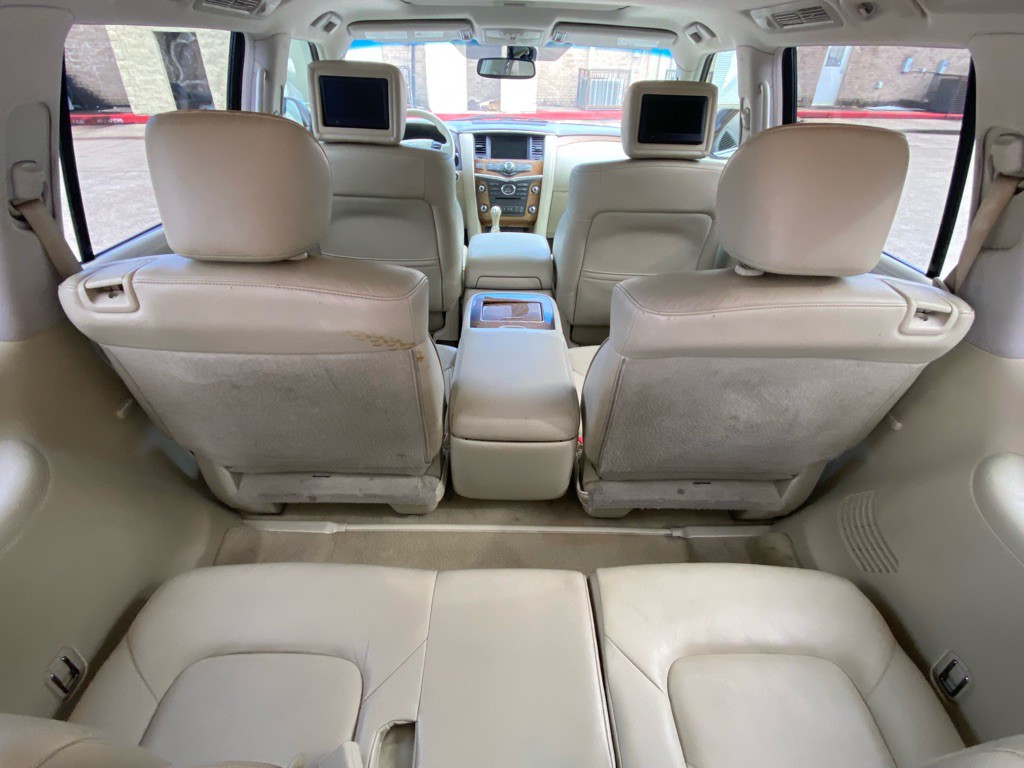 2011 INFINITI QX56 Image 44