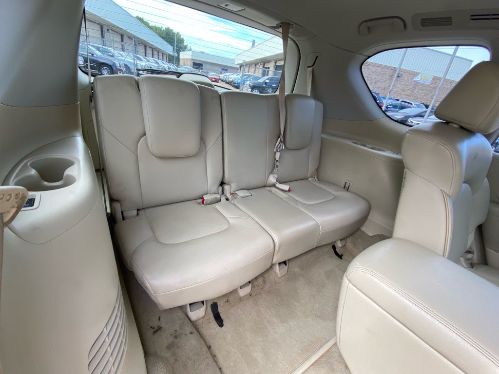 2011 INFINITI QX56 Image 46