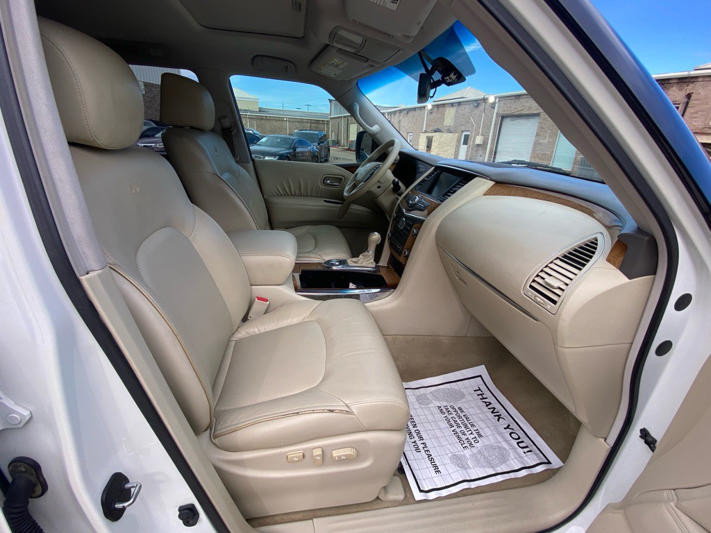 2011 INFINITI QX56 Image 47