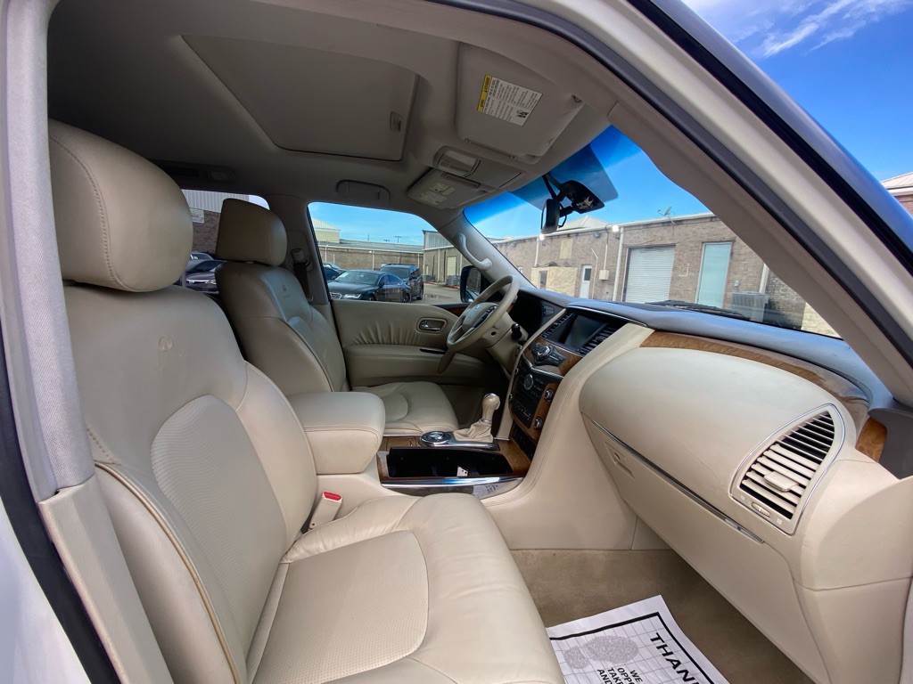 2011 INFINITI QX56 Image 48