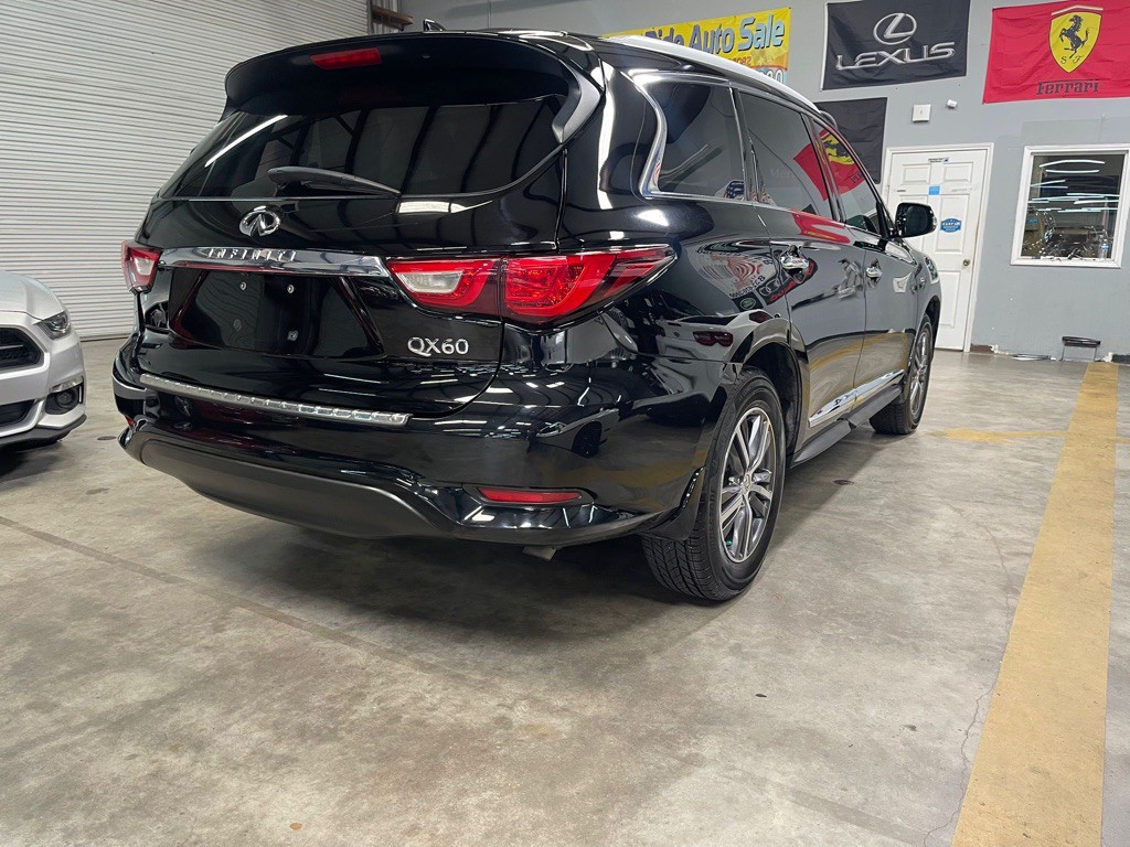 2017 INFINITI QX60 Image 8