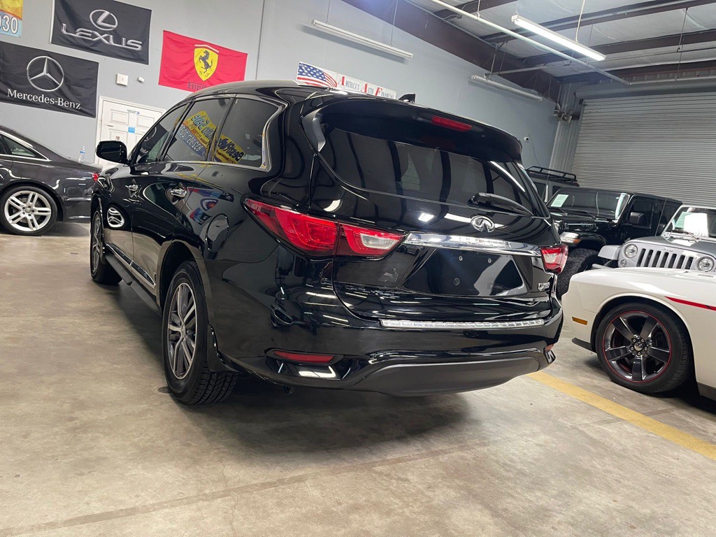 2017 INFINITI QX60 Image 9