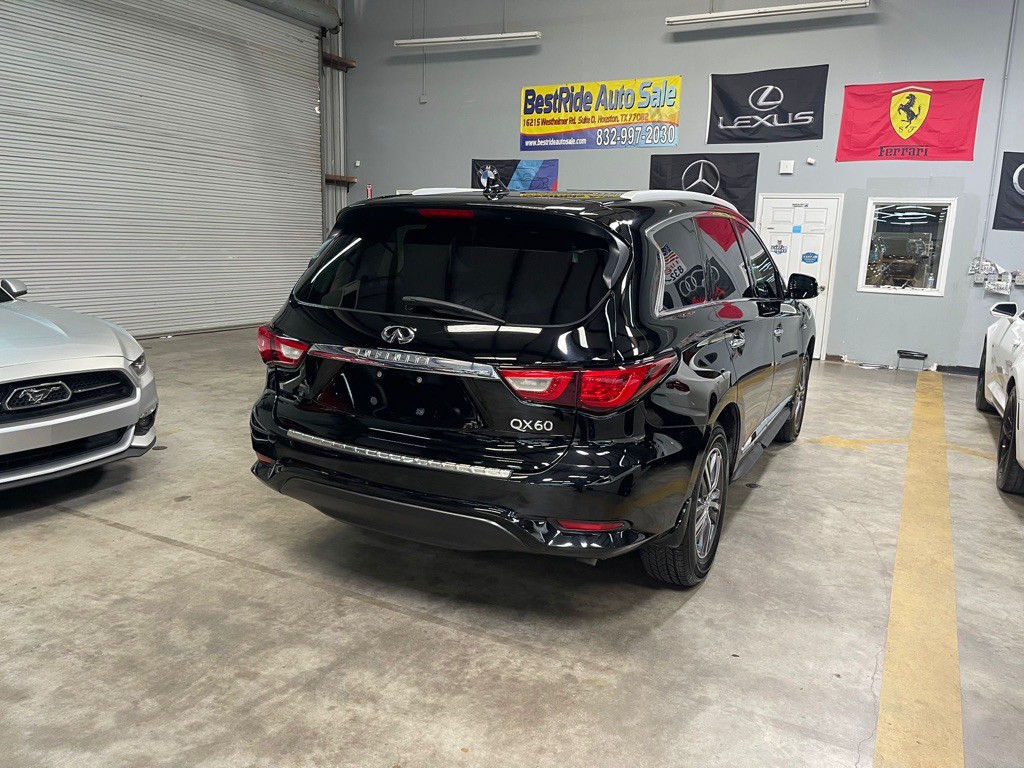2017 INFINITI QX60 Image 11