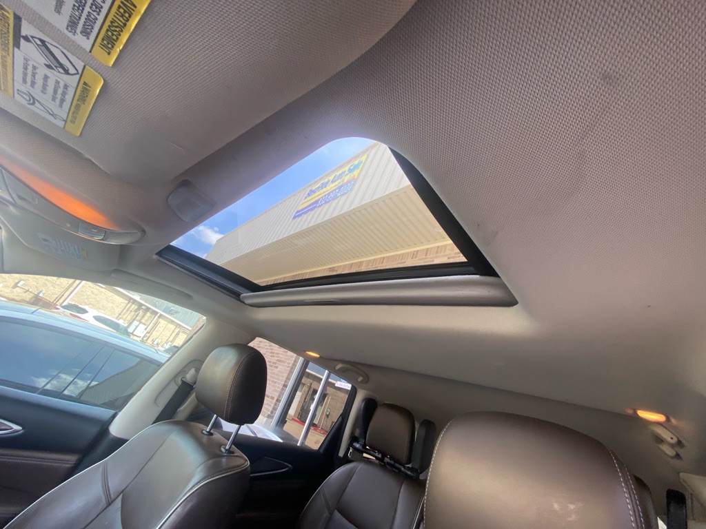 2017 INFINITI QX60 Image 44