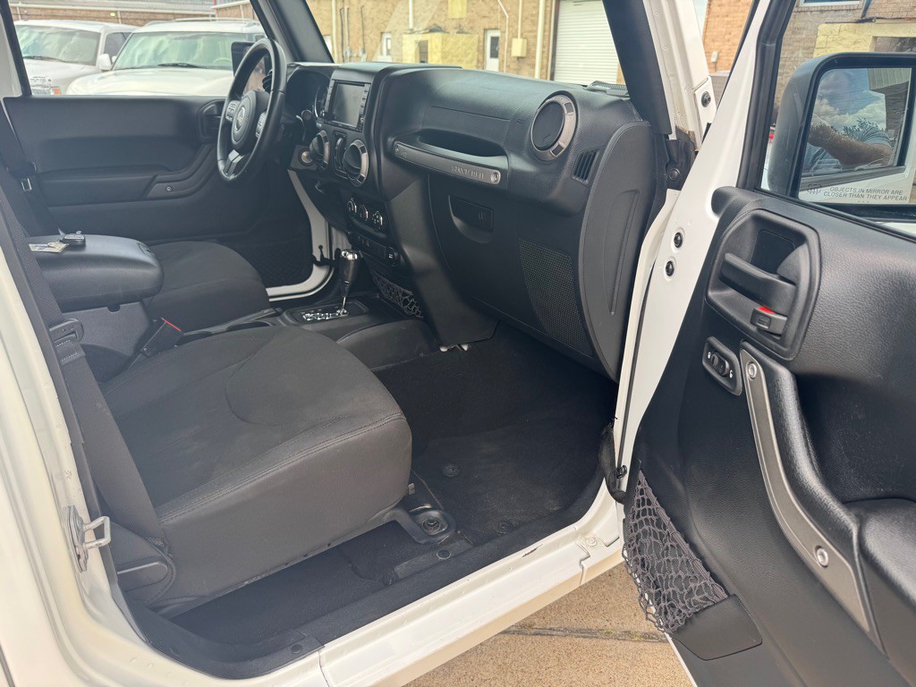 2016 Jeep Wrangler Unlimited Image 29