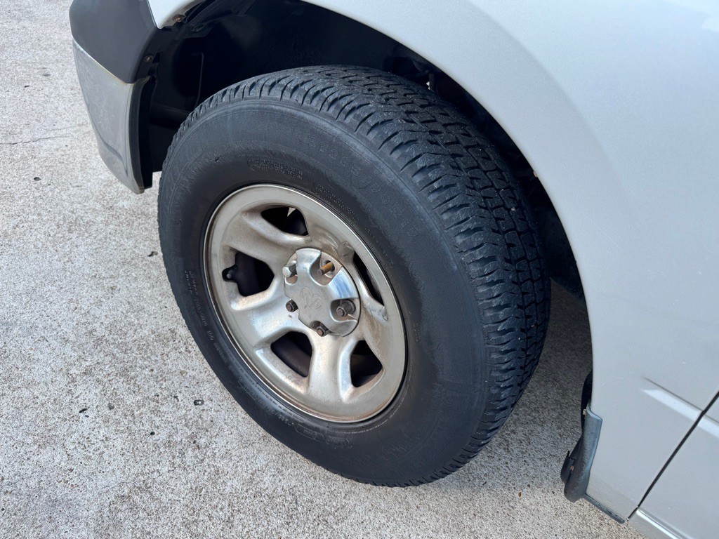 2011 Dodge Ram 1500 Image 17