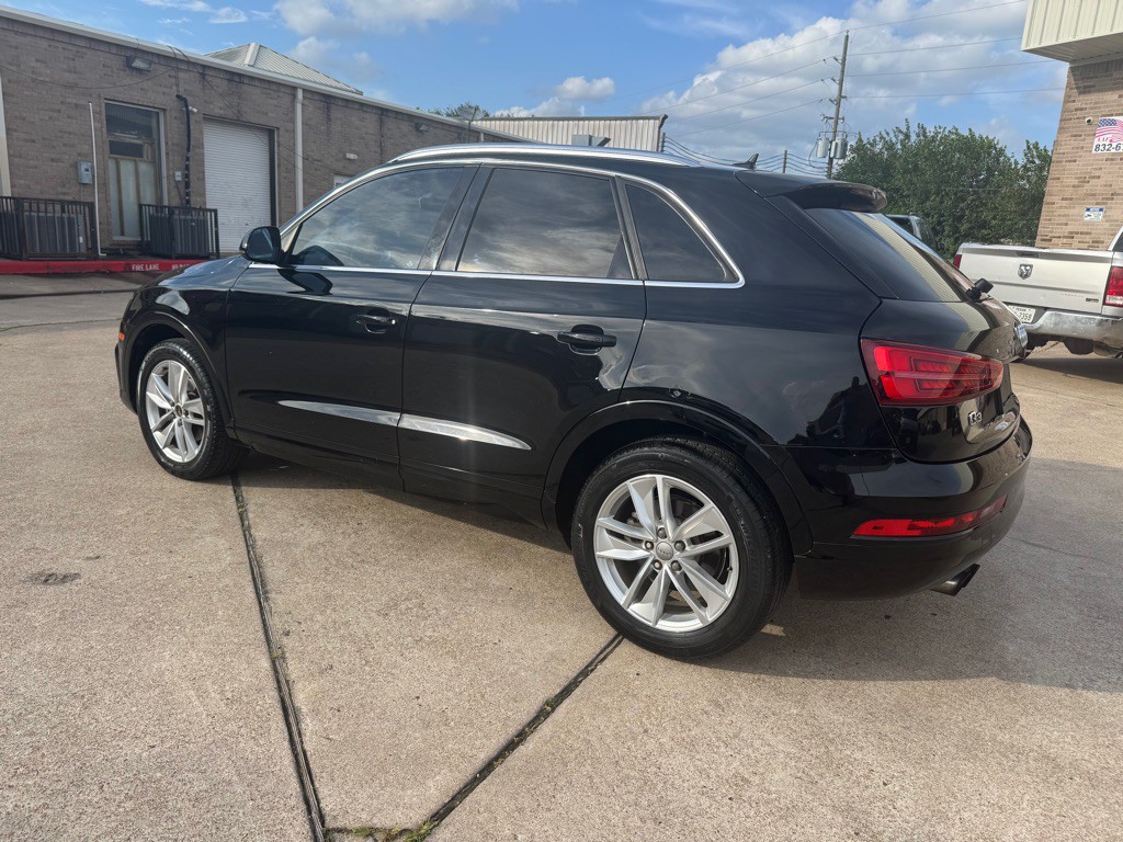 2016 Audi Q3 Image 23