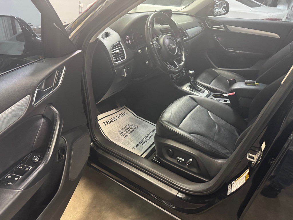 2016 Audi Q3 Image 24