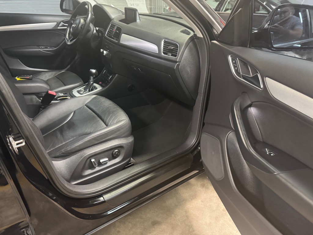 2016 Audi Q3 Image 26