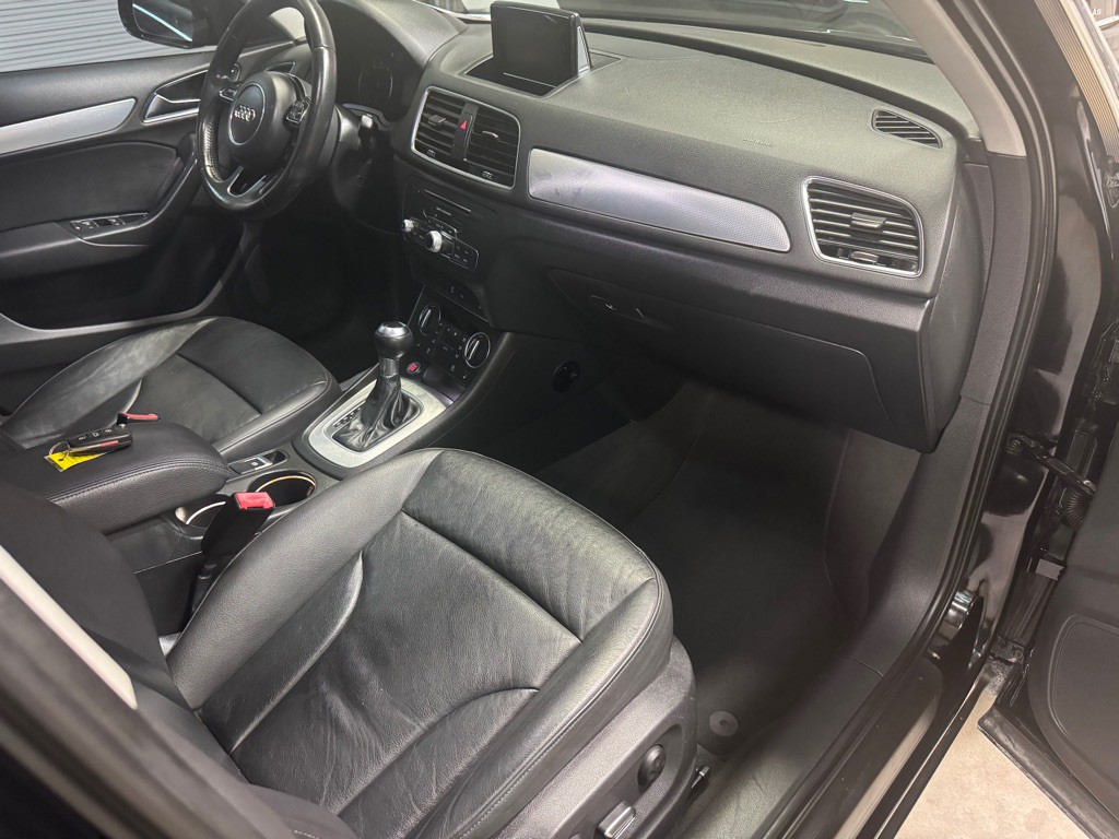 2016 Audi Q3 Image 27