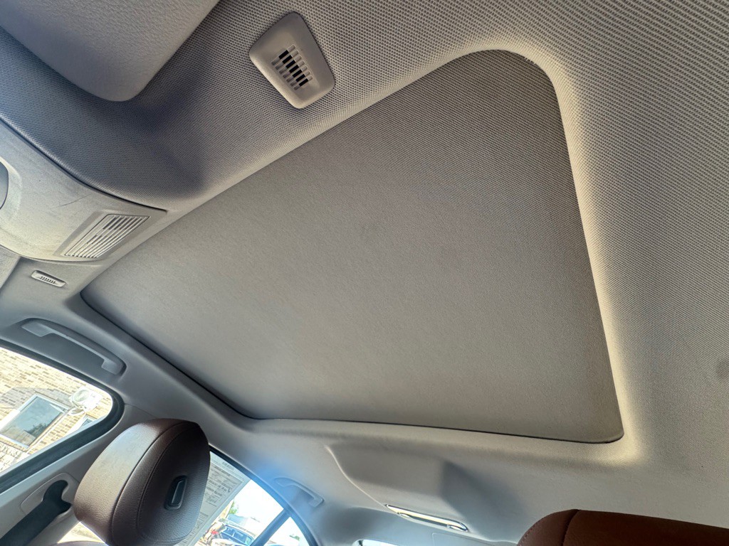 2014 BMW 5 Series Image 32
