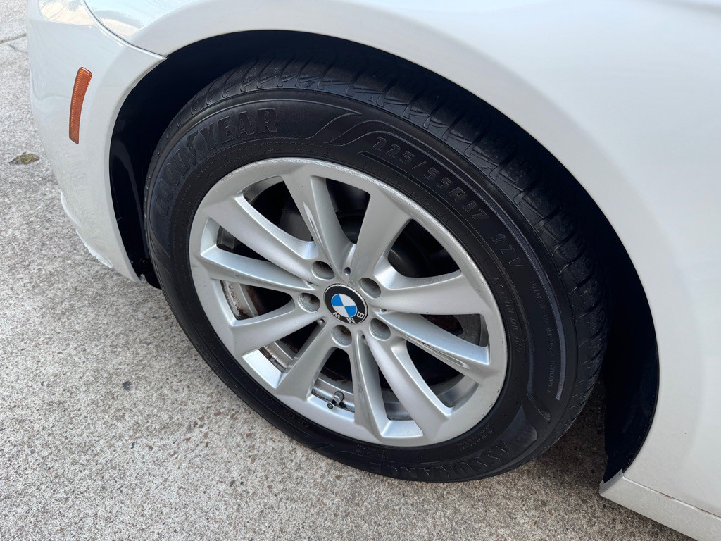 2014 BMW 5 Series Image 37