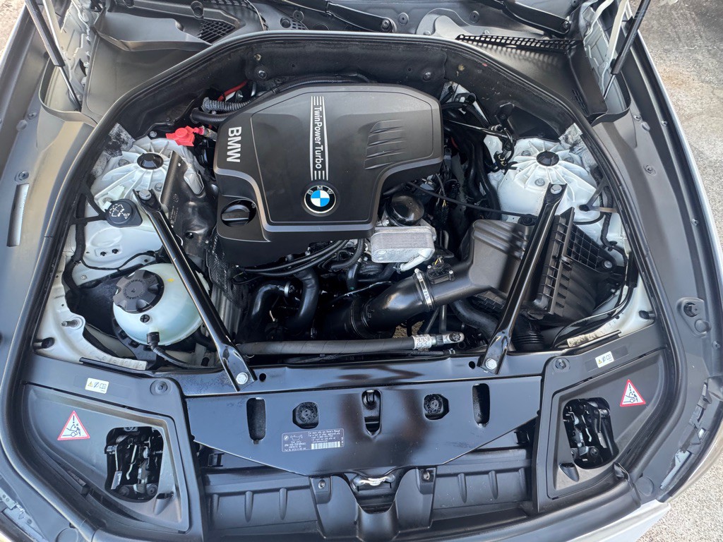 2014 BMW 5 Series Image 38