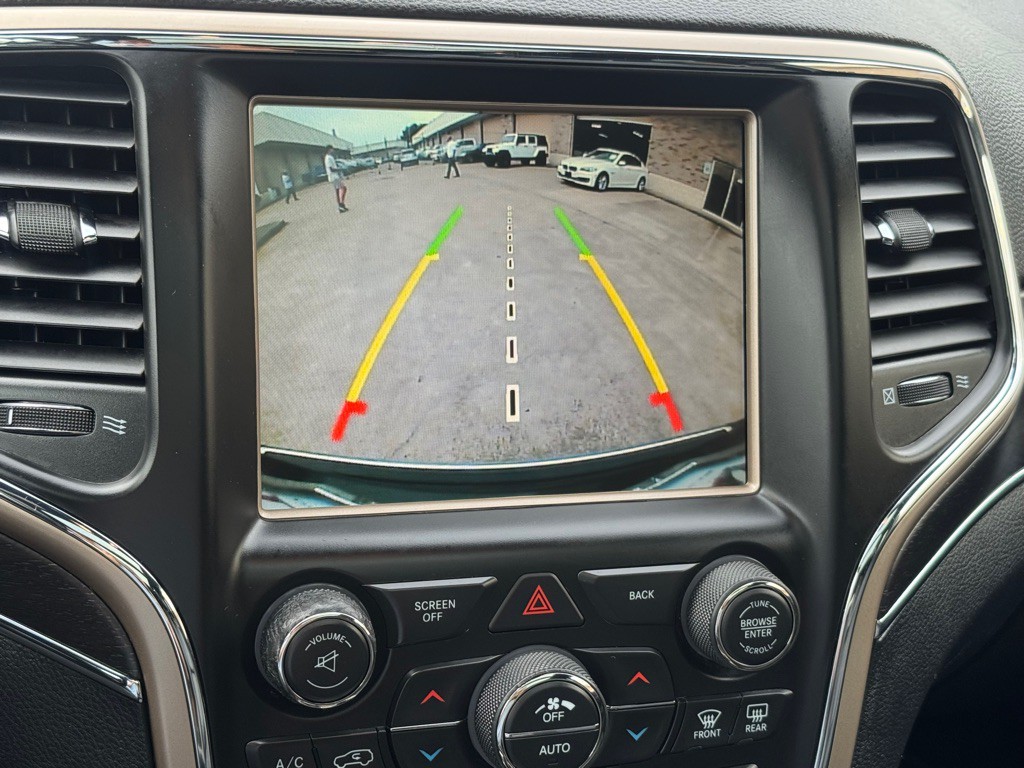 2016 Jeep Grand Cherokee Image 35