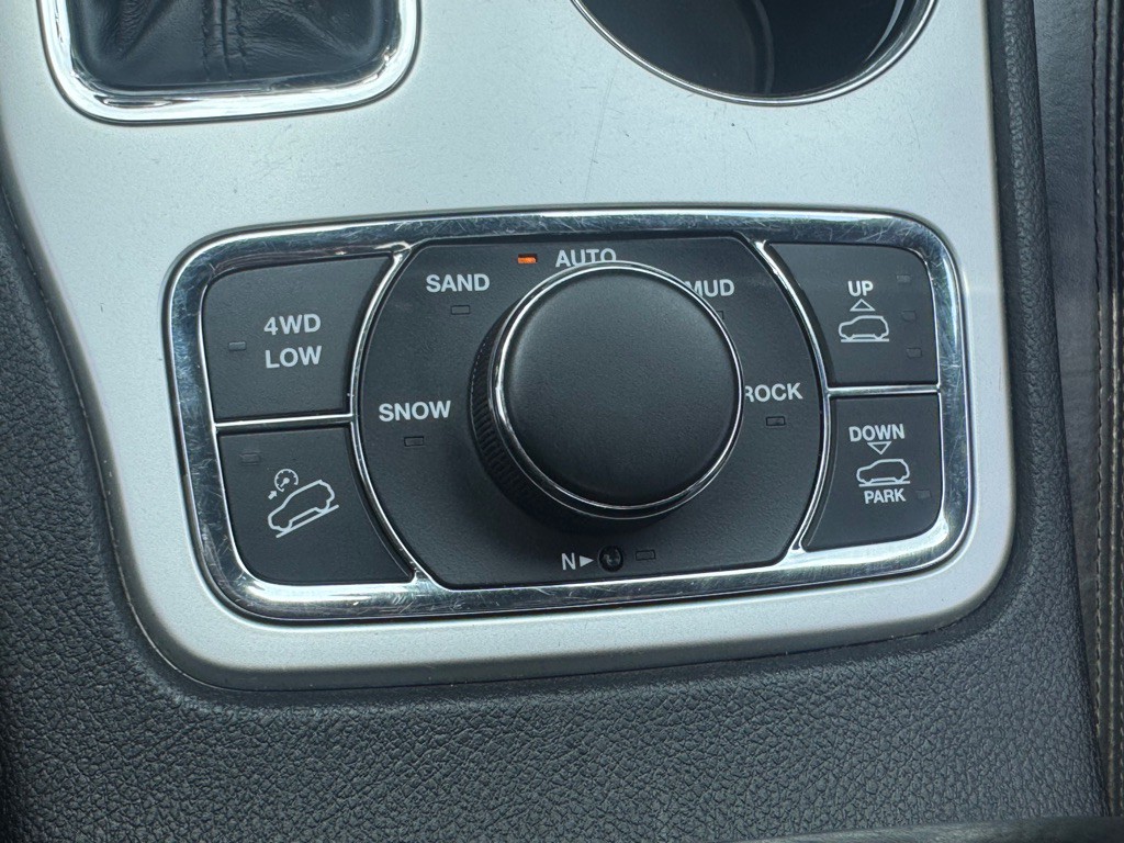 2016 Jeep Grand Cherokee Image 37