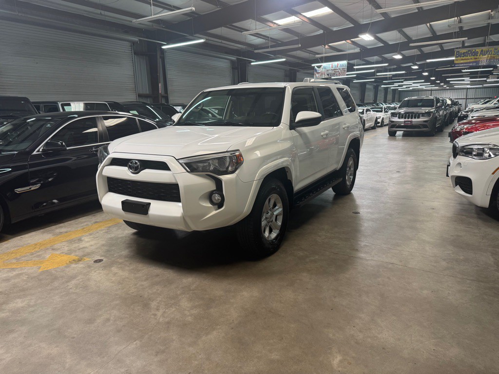 2015 Toyota 4Runner Image 2