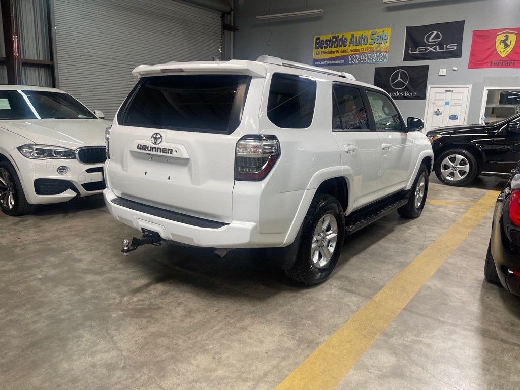 2015 Toyota 4Runner Image 9