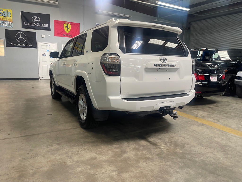 2015 Toyota 4Runner Image 12