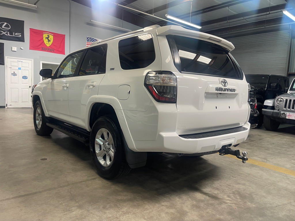 2015 Toyota 4Runner Image 13
