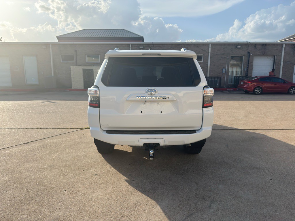 2015 Toyota 4Runner Image 22