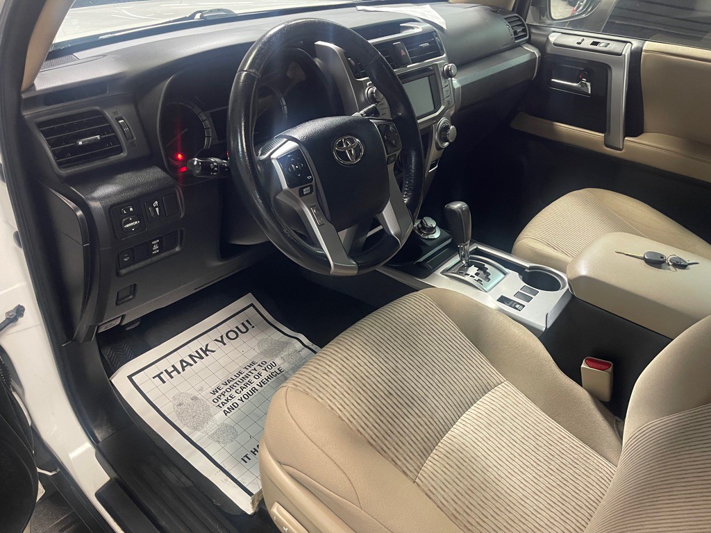 2015 Toyota 4Runner Image 26