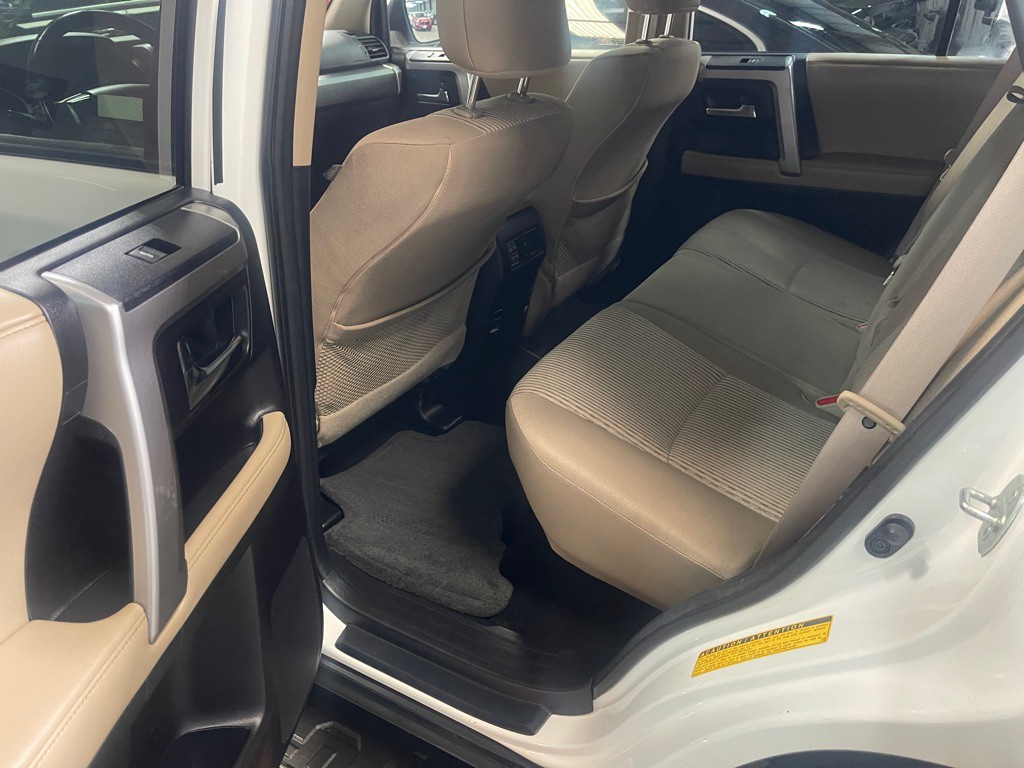 2015 Toyota 4Runner Image 29