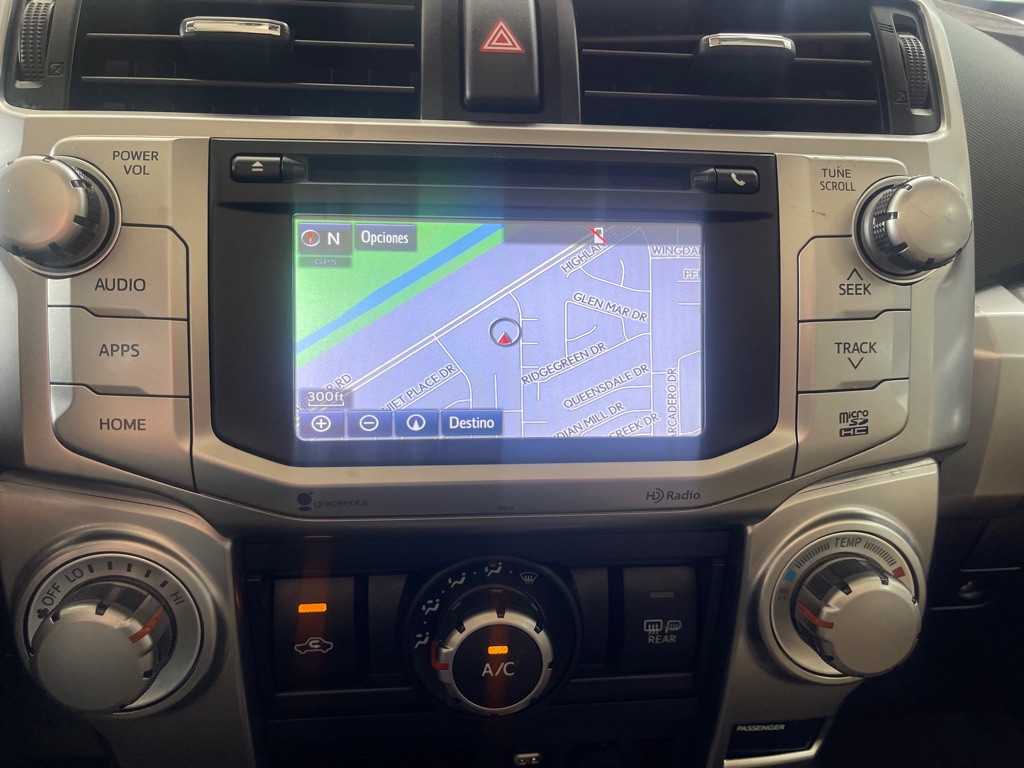2015 Toyota 4Runner Image 34