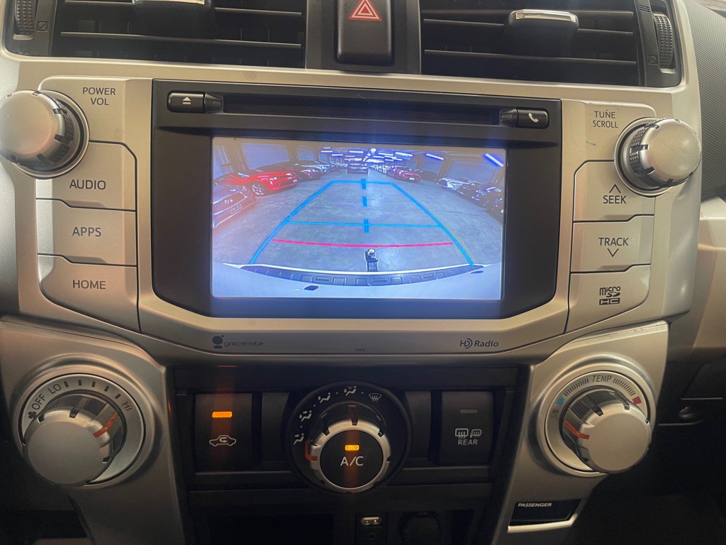 2015 Toyota 4Runner Image 35