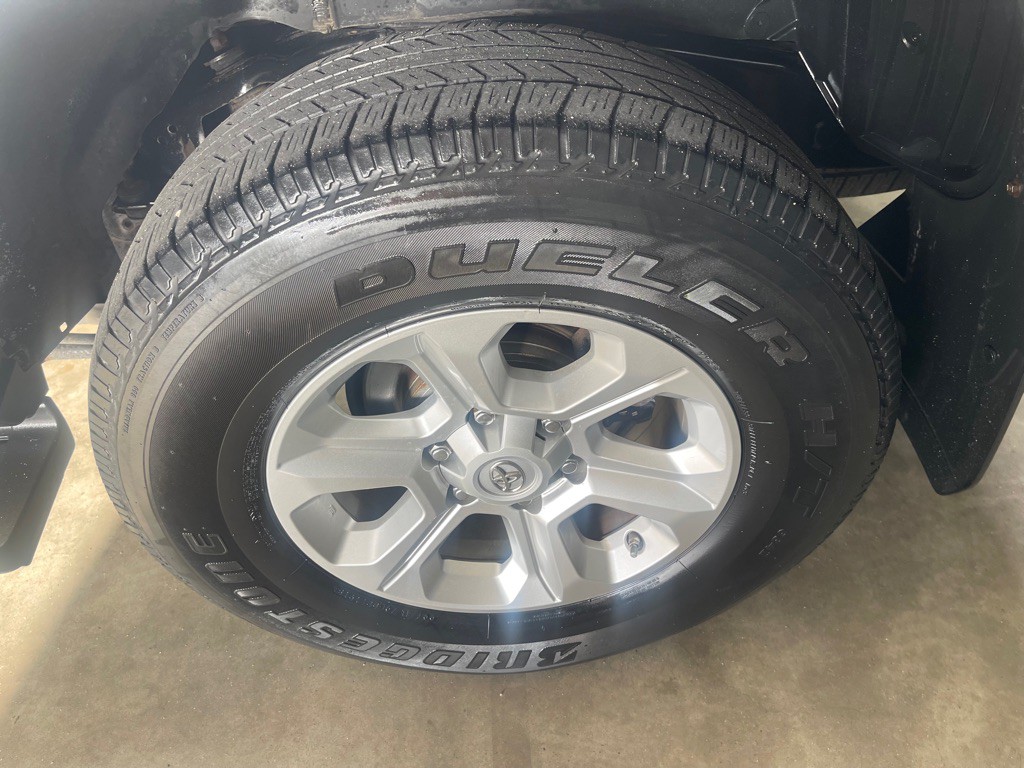 2015 Toyota 4Runner Image 38
