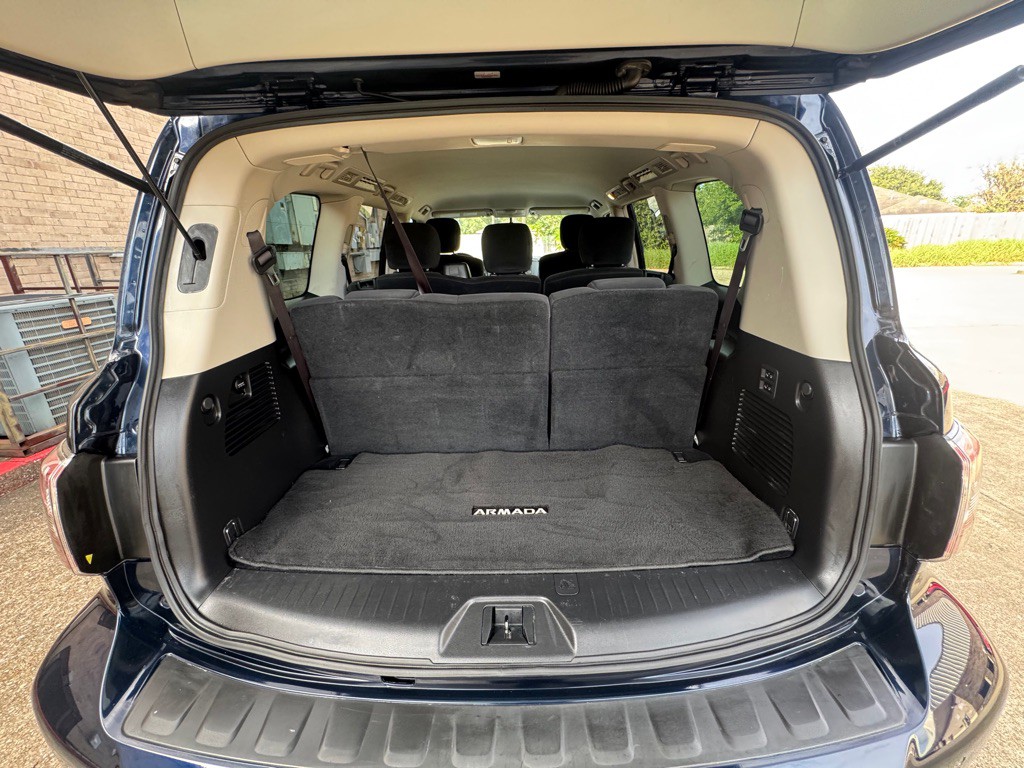 2018 Nissan Armada Image 30
