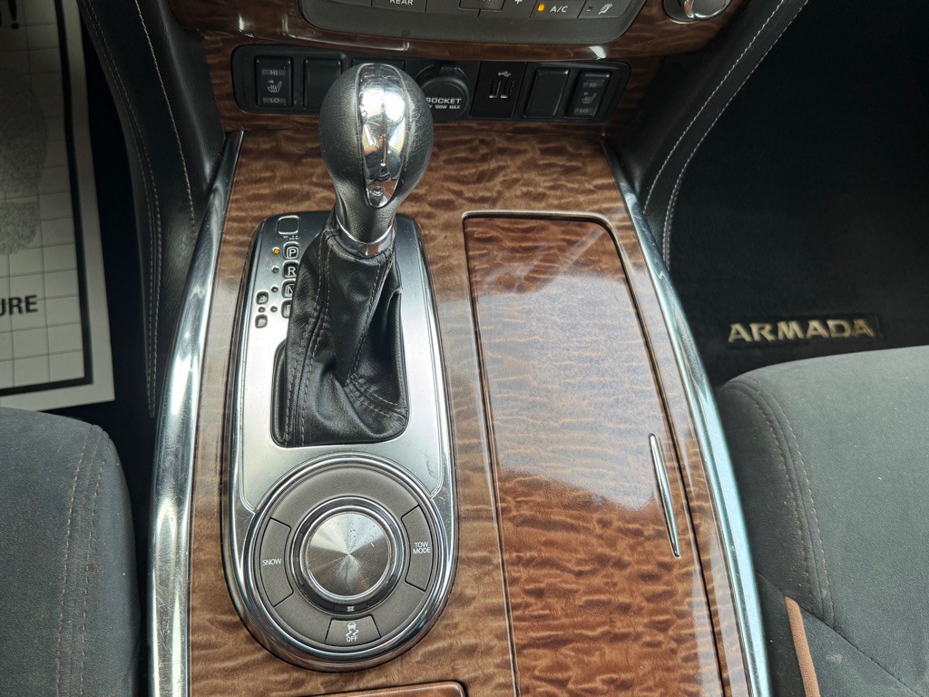 2018 Nissan Armada Image 38