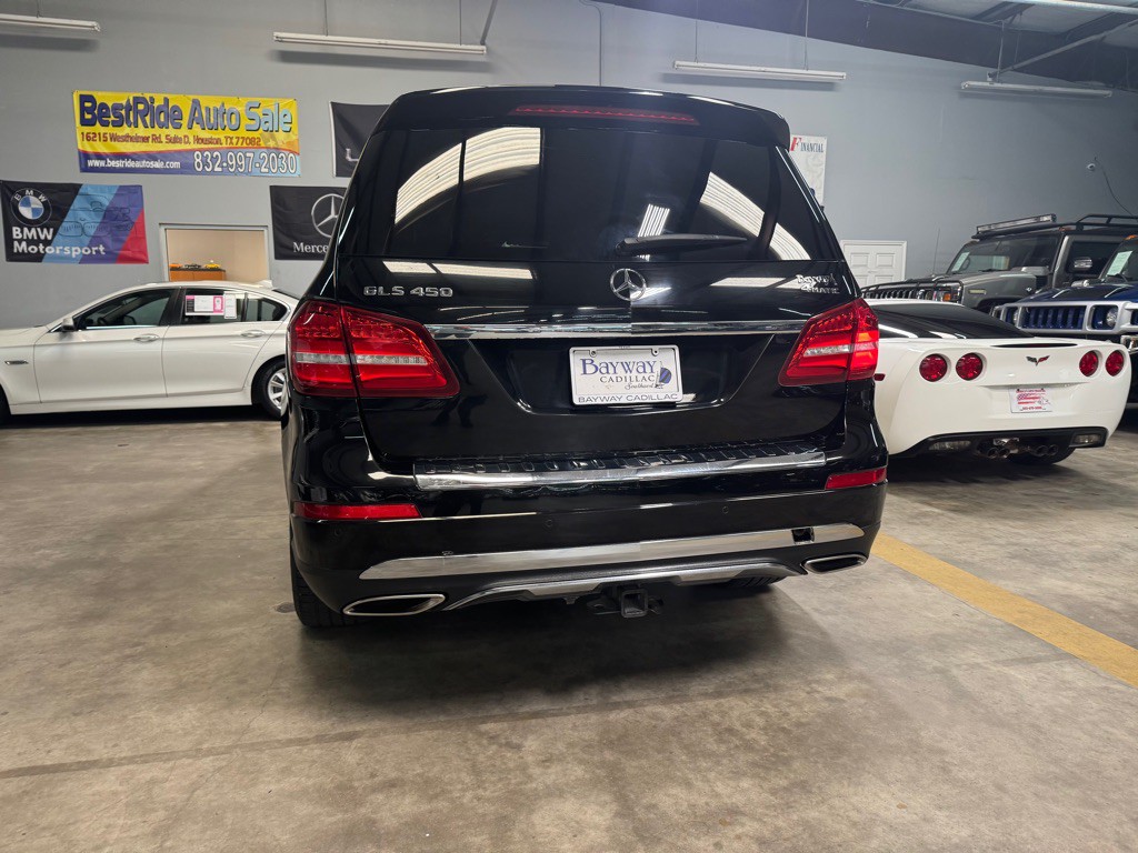 2017 Mercedes-Benz GLS-Class Image 11