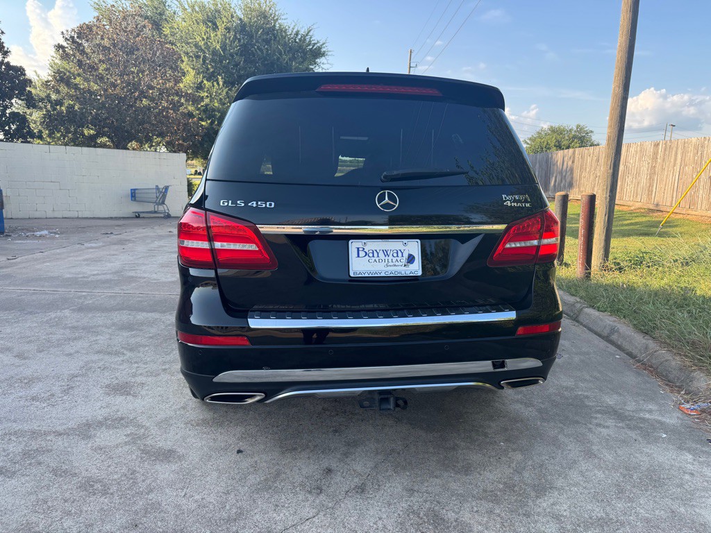 2017 Mercedes-Benz GLS-Class Image 21