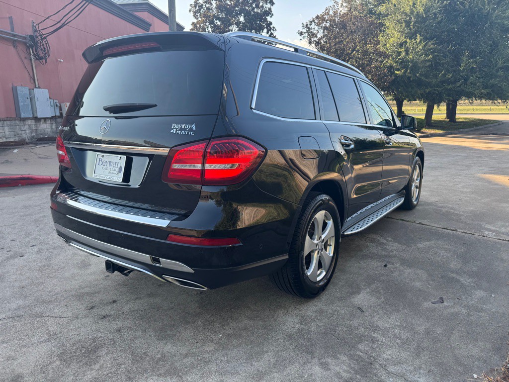 2017 Mercedes-Benz GLS-Class Image 25