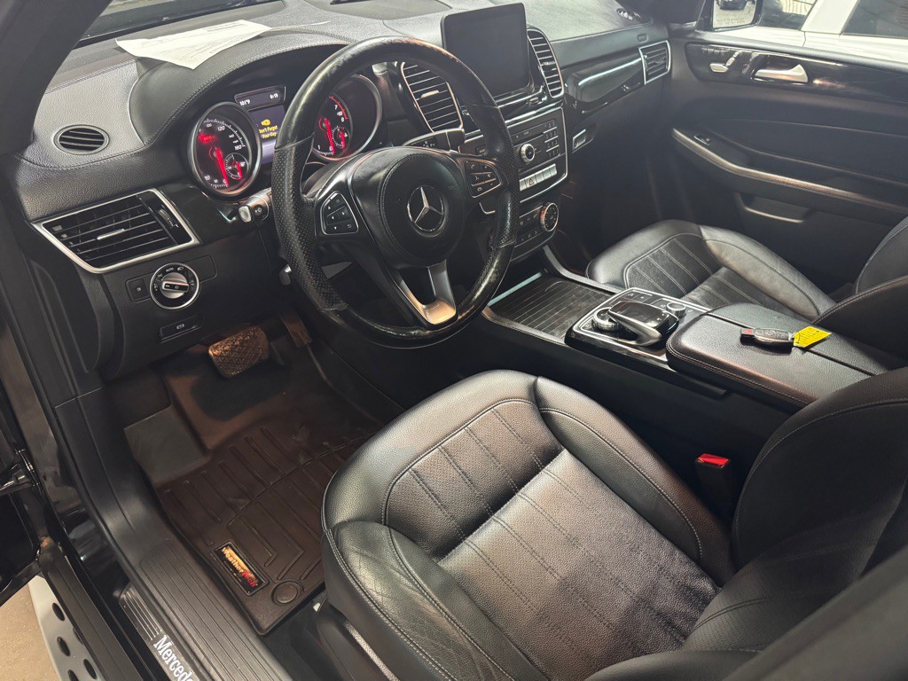 2017 Mercedes-Benz GLS-Class Image 31